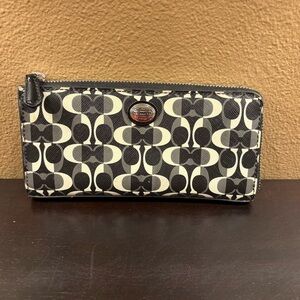 COACH Zip Around Wallet